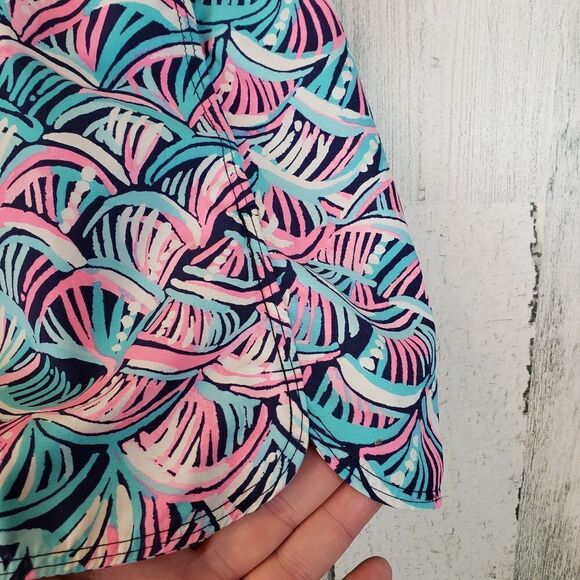 Lilly Pulitzer Run Around Short Bright Navy Neptune's Net Sz L - Picture 5 of 12